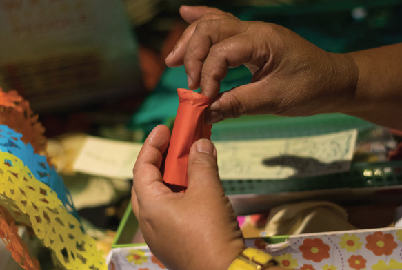 Unwrapping a pastillas de leche